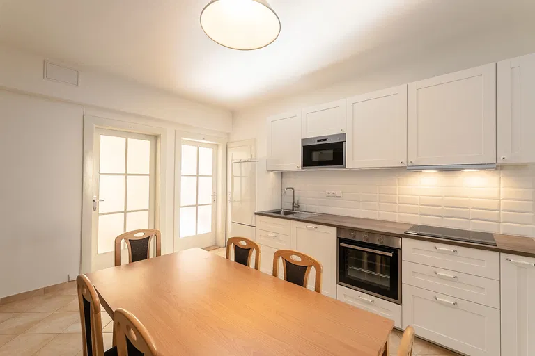 Vinohradská, Vinohrady - Praha 3 | Prenájom, Byt, 4-izbový, 96 m²