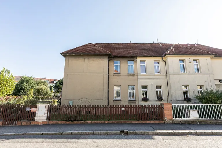 Nad Šárkou, Dejvice - Prague 6 | Sale, House, Four-bedroom (5+kk), 195 m²