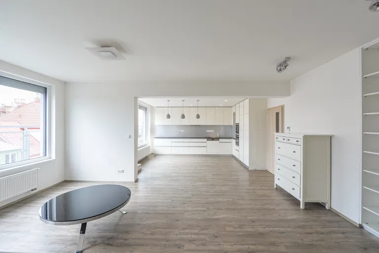 V Zahradách, Libeň - Prague 8 | Sale, Apartment, Two-bedroom (3+1), 126 m²