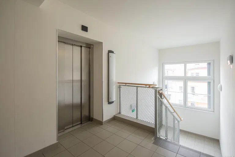 V Zahradách, Libeň - Prague 8 | Sale, Apartment, Two-bedroom (3+1), 126 m²