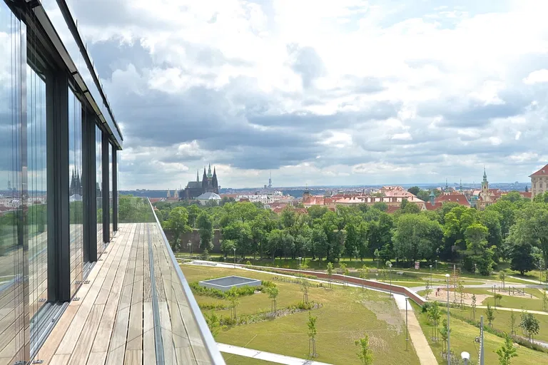 U Laboratoře, Střešovice - Praha 6 | Prenájom, Byt, 4-izbový, 197 m²