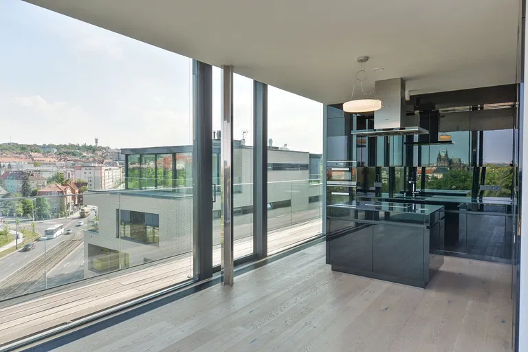 U Laboratoře, Střešovice - Praha 6 | Prenájom, Byt, 4-izbový, 197 m²