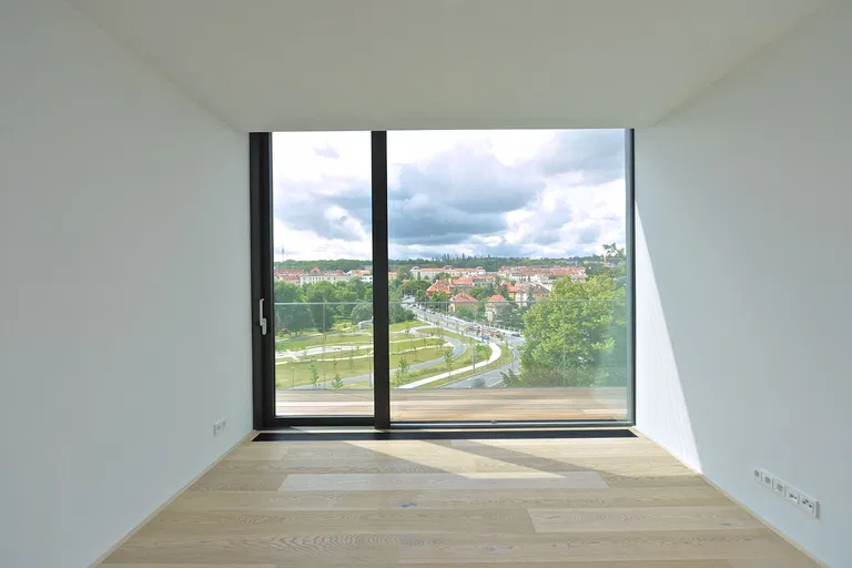 U Laboratoře, Střešovice - Praha 6 | Prenájom, Byt, 4-izbový, 197 m²
