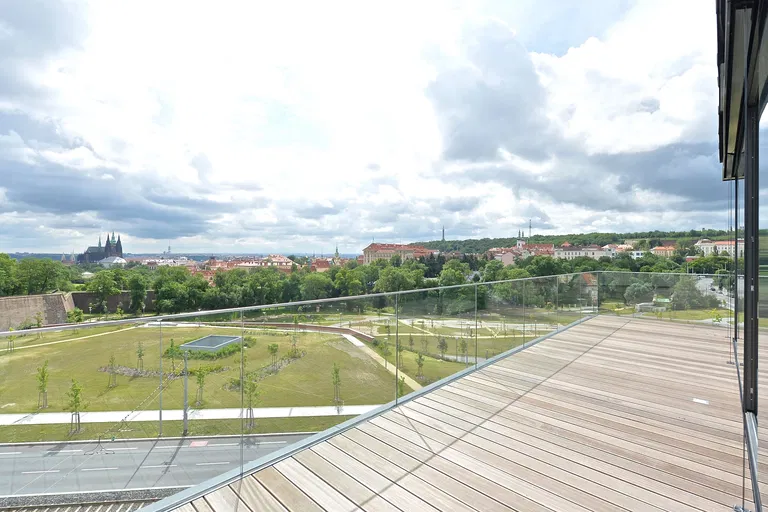 U Laboratoře, Střešovice - Praha 6 | Prenájom, Byt, 4-izbový, 197 m²