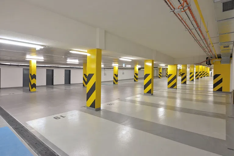 U Laboratoře, Střešovice - Praha 6 | Prenájom, Byt, 4-izbový, 197 m²