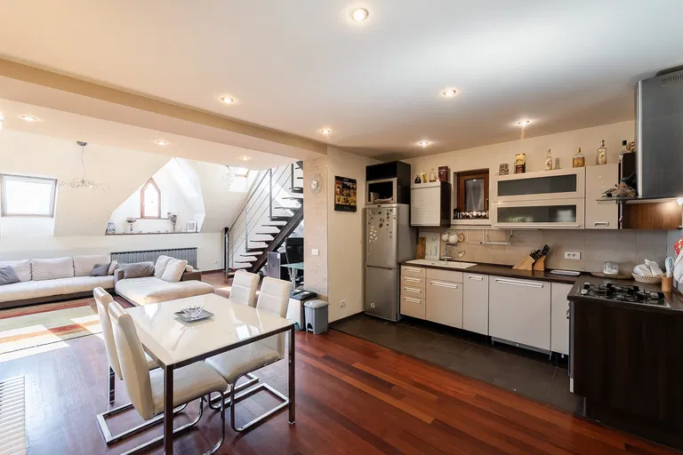 Slovinská, Vršovice - Praha 10 | Predaj, Byt, 3-izbový, 120 m²
