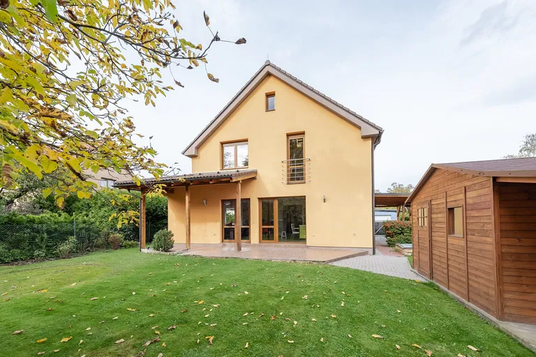 Vančurova, Čelákovice - Praha-východ | Predaj, Rodinný dom, 6-izbový, 289 m²