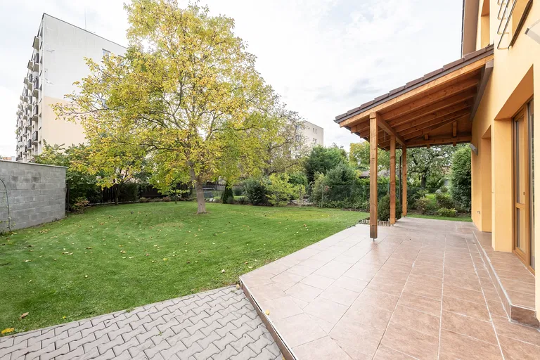 Vančurova, Čelákovice - Praha-východ | Predaj, Rodinný dom, 6-izbový, 289 m²