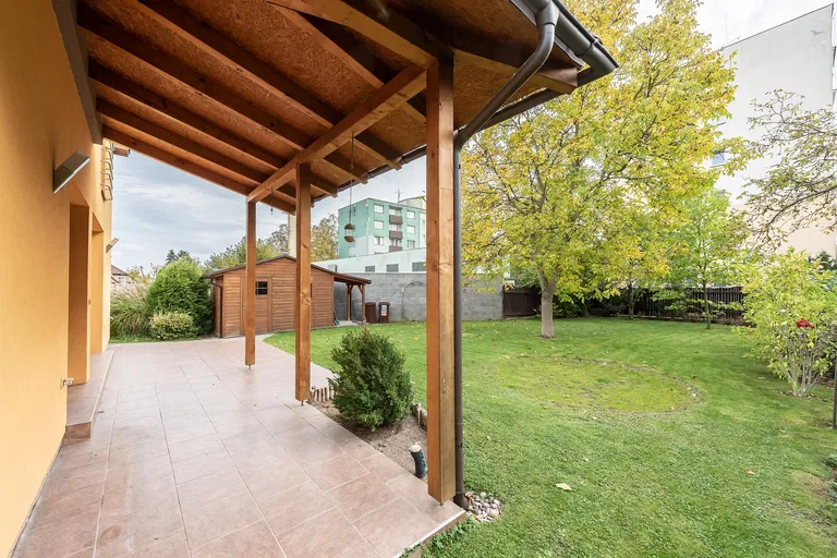 Vančurova, Čelákovice - Praha-východ | Predaj, Rodinný dom, 6-izbový, 289 m²
