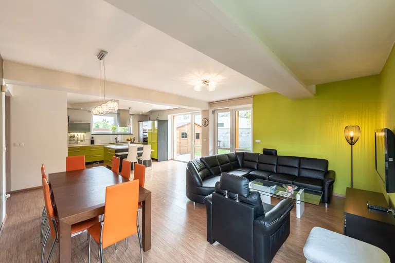 Vančurova, Čelákovice - Praha-východ | Predaj, Rodinný dom, 6-izbový, 289 m²