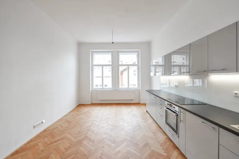 Na Výšinách, Bubeneč - Praha 7 | Prenájom, Byt, 2-izbový, 80 m²