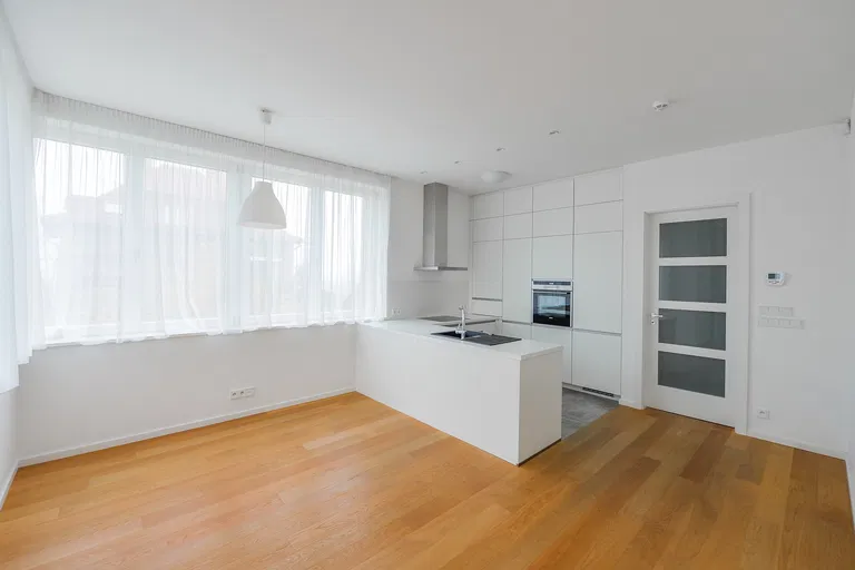 Na Dračkách, Střešovice - Praha 6 | Prenájom, Byt, 4-izbový, 164 m²