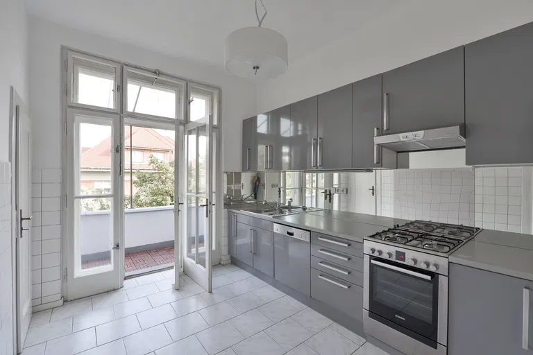 Slunná, Střešovice - Praha 6 | Prenájom, Byt, 5-izbový, 165 m²