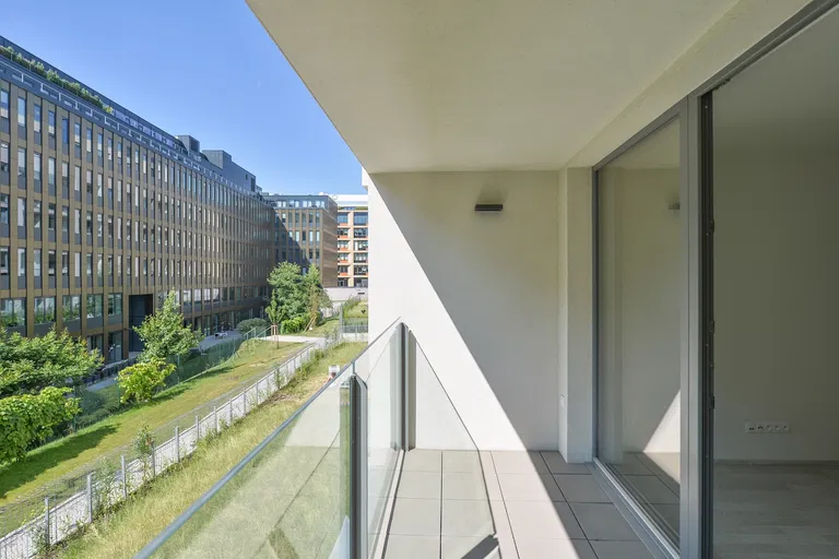 U Mlýnského kanálu, Karlín - Praha 8 | Prenájom, Byt, 3-izbový, 85 m²