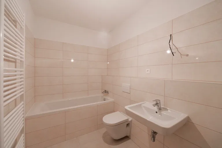 K Vystrkovu, Modřany - Prague 4 | Rent, Apartment, One-bedroom (2+kk), 64 m²