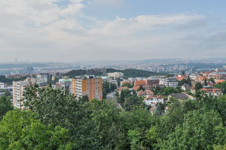 Nad Okrouhlíkem, Libeň - Praha 8 | Prenájom, Byt, 5-izbový, 186 m²