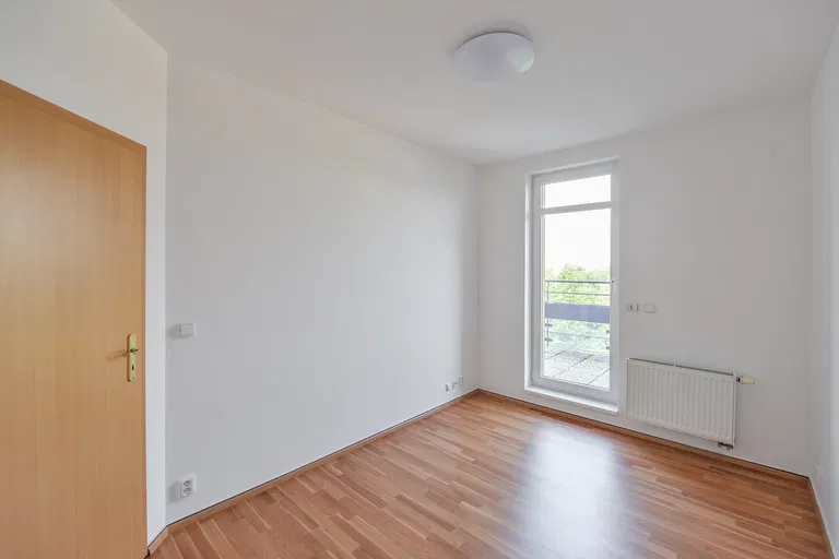 Nad Okrouhlíkem, Libeň - Praha 8 | Prenájom, Byt, 5-izbový, 186 m²