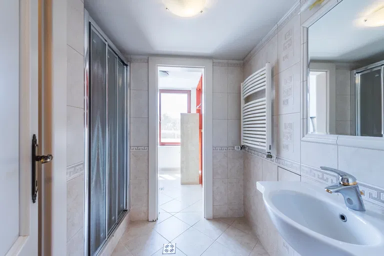 Nebušická, Nebušice - Praha 6 | Prenájom, Byt, 7-izbový, 500 m²