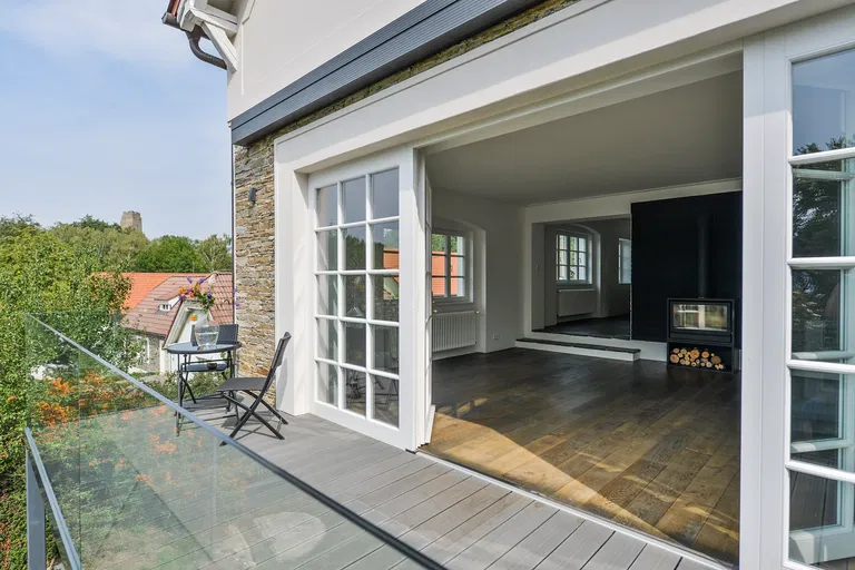 Okoř - Praha-západ | Predaj, Rodinný dom, 6-izbový, 365 m²