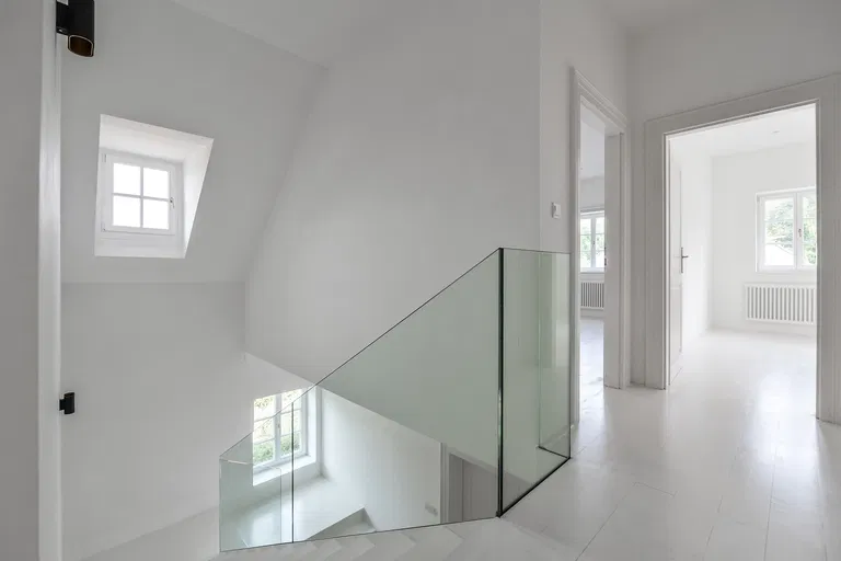 Okoř - Praha-západ | Predaj, Rodinný dom, 6-izbový, 365 m²