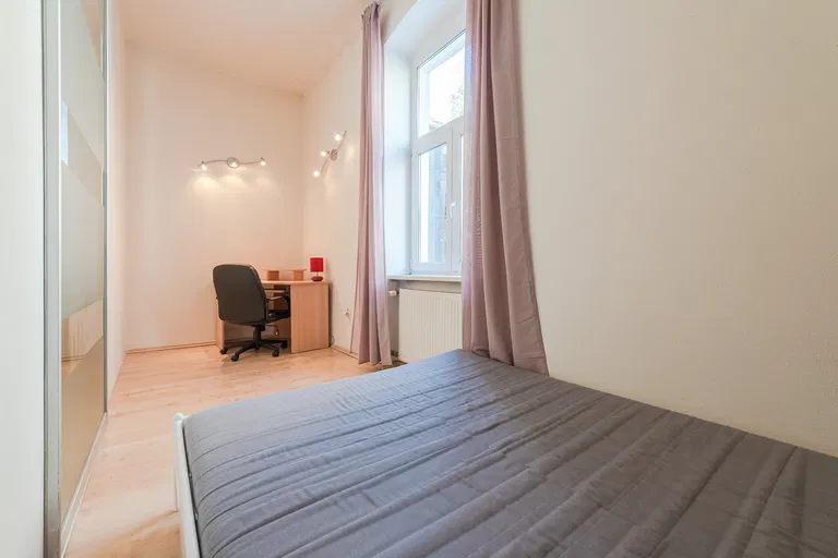 Palárikova, Staré Mesto - Bratislava I | Prenájom, Byt, 2-izbový, 47 m²