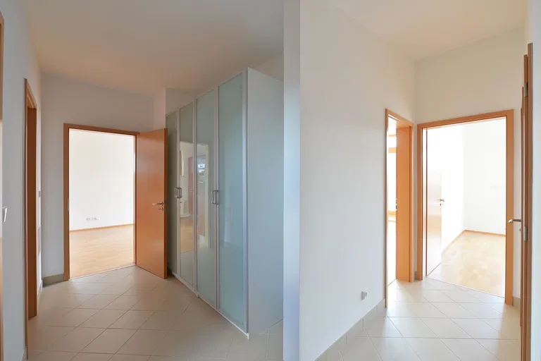 Naardenská, Liboc - Prague 6 | Sale, Apartment, Two-bedroom (3+kk), 155 m²