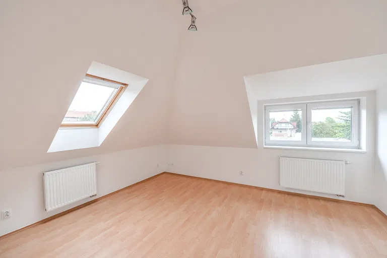 Vlastina, Ruzyně - Praha 6 | Prenájom, Rodinný dom, 5-izbový, 185 m²