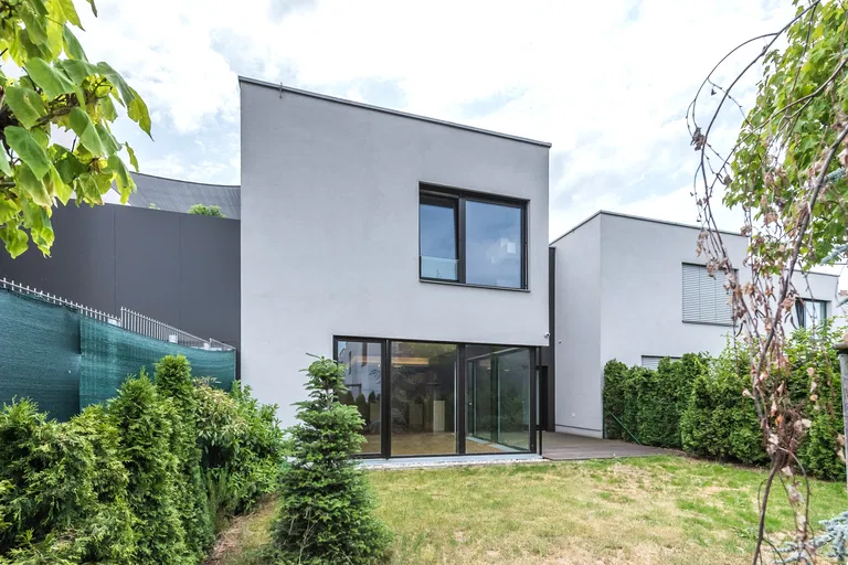 Urešová, Kunratice - Praha 4 | Predaj, Rodinný dom, 4-izbový, 195 m²