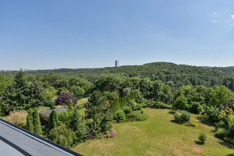 Nebušická, Nebušice - Praha 6 | Prenájom, Byt, 5-izbový, 319 m²
