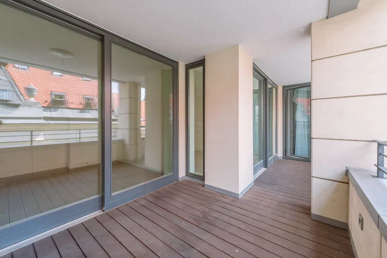 Gorkého, Staré Mesto - Bratislava I | Prenájom, Byt, 5-izbový, 261 m²