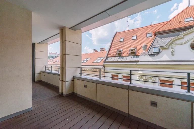 Gorkého, Staré Mesto - Bratislava I | Prenájom, Byt, 5-izbový, 261 m²