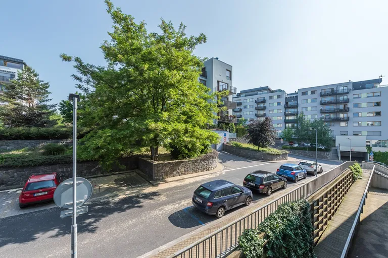 Irská, Vokovice - Praha 6 | Prenájom, Byt, 4-izbový, 115 m²