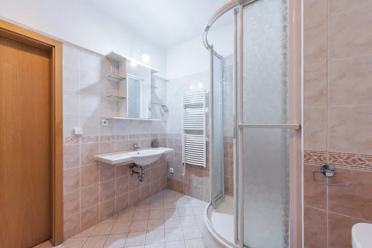Irská, Vokovice - Praha 6 | Prenájom, Byt, 4-izbový, 115 m²