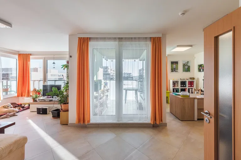Svitákova, Stodůlky - Prague 5 | Sale, Apartment, Three-bedroom (4+1), 156 m²