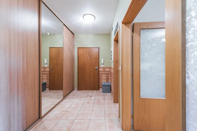 Irská, Vokovice - Praha 6 | Prenájom, Byt, 4-izbový, 115 m²