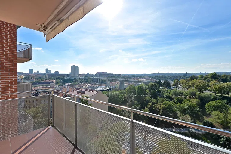 U Zvonařky, Vinohrady - Praha 2 | Prenájom, Byt, 3-izbový, 102 m²