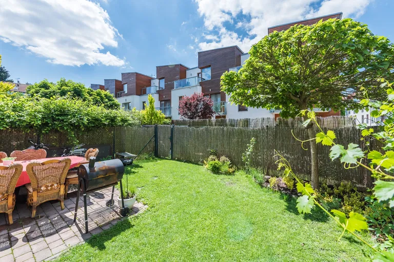 Zelená, Statenice - Praha-západ | Predaj, Rodinný dom, 5-izbový, 212 m²