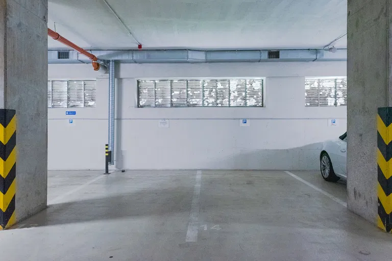 Dunajská, Staré Mesto - Bratislava I | Prenájom, Byt, 3-izbový, 173 m²