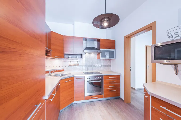 Nad Okrouhlíkem, Libeň - Prague 8 | Sale, Apartment, One-bedroom (2+1), 69 m²