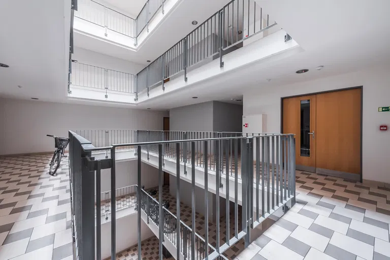 Na Maninách, Holešovice - Praha 7 | Prenájom, Byt, 2-izbový, 80 m²