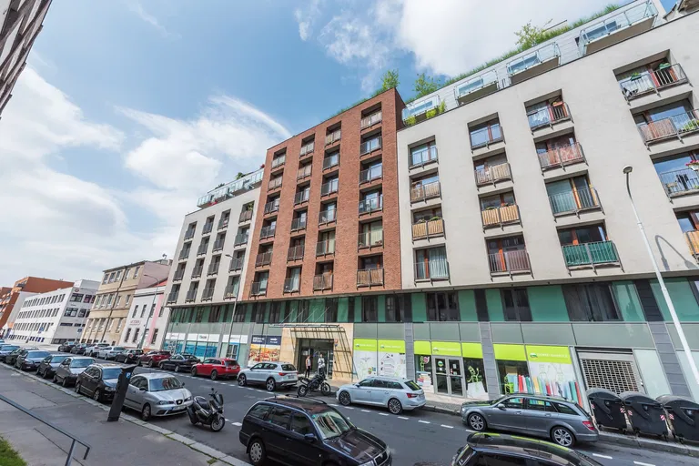 Na Maninách, Holešovice - Praha 7 | Prenájom, Byt, 2-izbový, 80 m²
