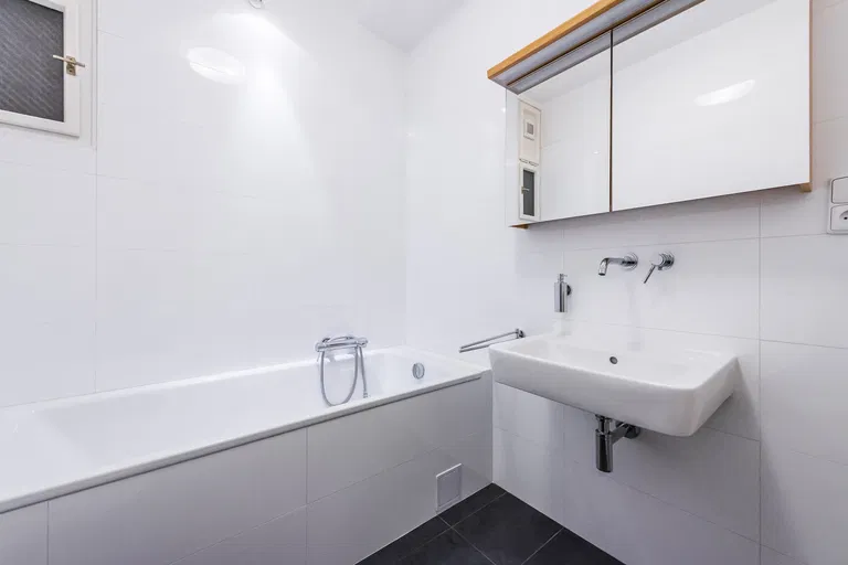 Milady Horákové, Bubeneč - Praha 7 | Prenájom, Byt, 3-izbový, 125 m²