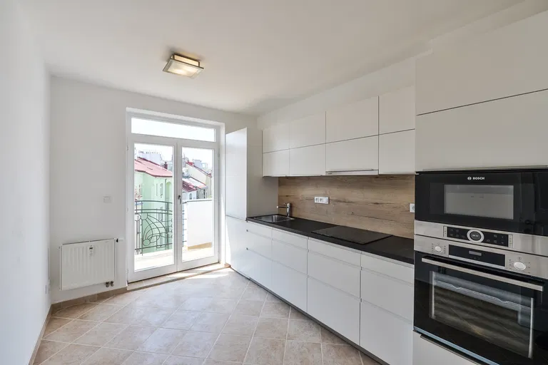 Slavíkova, Vinohrady - Praha 2 | Prenájom, Byt, 3-izbový, 118 m²