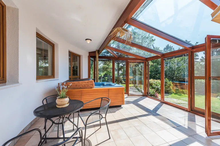 Tylova, Šestajovice - Praha-východ | Predaj, Rodinný dom, 5-izbový, 240 m²