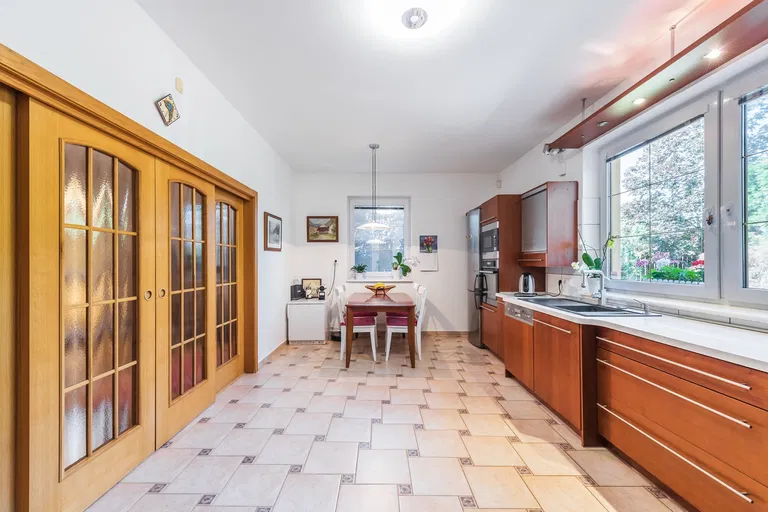 Tylova, Šestajovice - Praha-východ | Predaj, Rodinný dom, 5-izbový, 240 m²