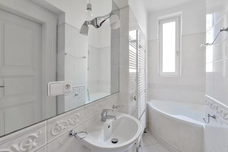 Kamenická, Holešovice - Praha 7 | Prenájom, Byt, 3-izbový, 86 m²
