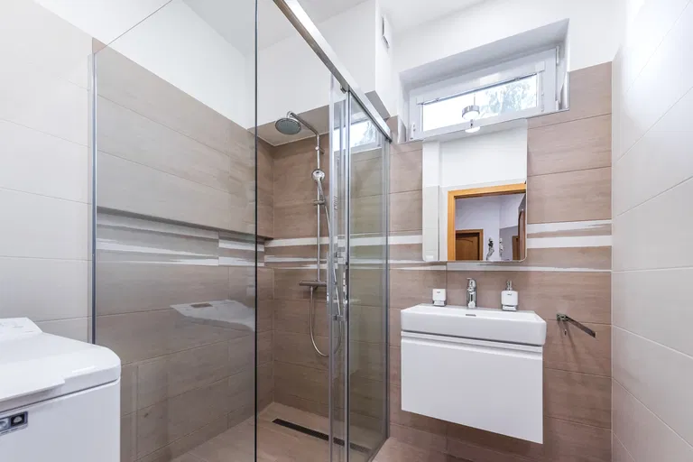 Tylova, Šestajovice - Praha-východ | Predaj, Rodinný dom, 5-izbový, 240 m²