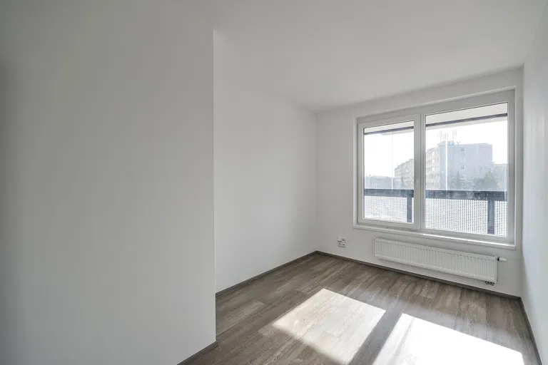 Makedonská, Střížkov - Praha 9 | Prenájom, Byt, 3-izbový, 107 m²