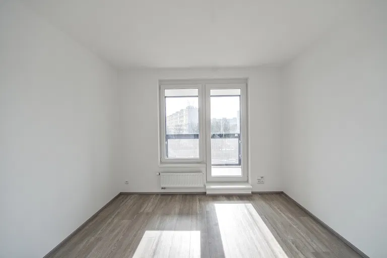Makedonská, Střížkov - Praha 9 | Prenájom, Byt, 3-izbový, 107 m²