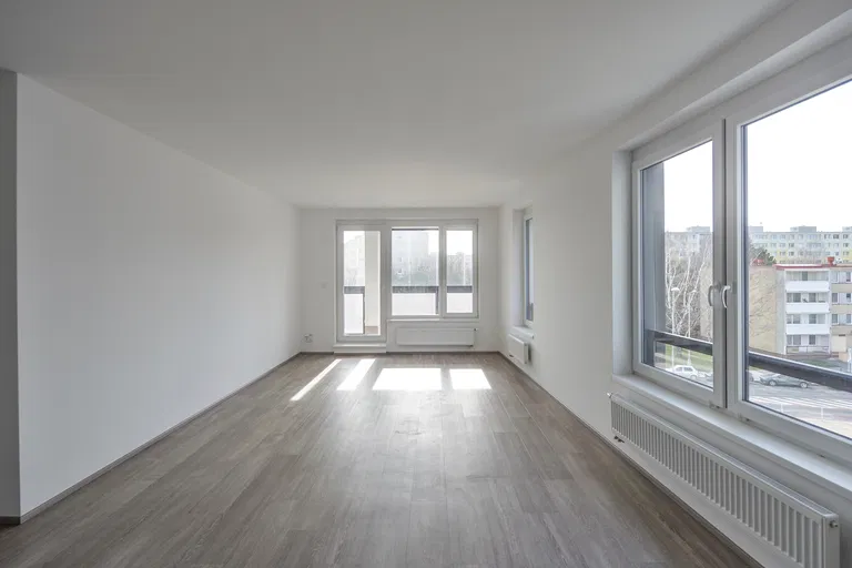Makedonská, Střížkov - Praha 9 | Prenájom, Byt, 3-izbový, 107 m²